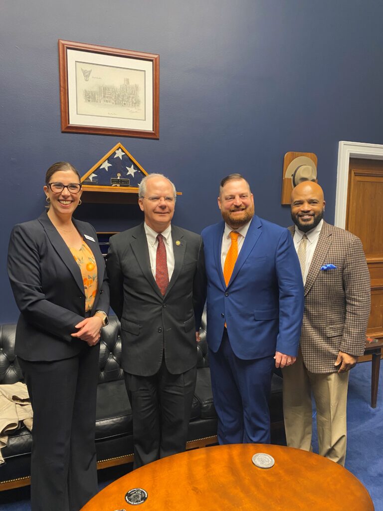 Kentucky non-profit executives meet with Sen. Mitch McConnell and Rep. Brett Guthrie about food insecurity